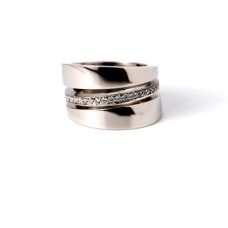 Ring Anniversary Medawar White Gold Platinum Diamond Grand Rapids Jewelry Store - Ring Anniversary Medawar White Gold Platinum Diamond