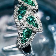 Grand Rapids Jewelry Store - Rings Fashion Medawar White Gold Platinum Diamond Emerald Leaves