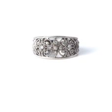 Grand Rapids Jewelry Store - Rings Fashion Medawar White Gold Platinum Symmetric Diamonds