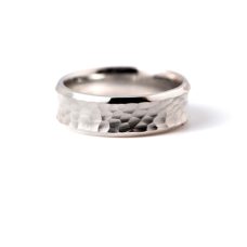 Rings Mens Wedding Band Medawar White Gold Platinum Inverted Hammer Finish Grand Rapids Jewelry Store - Rings Mens Wedding Band Medawar White Gold Platinum Inverted Hammer Finish