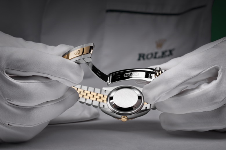 Rolex watch servicing procedure at Paul Medawar Fine Jewelry